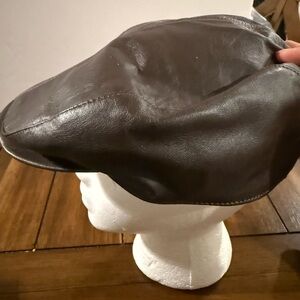 Gamuzzi Brown Leather Beret Size G